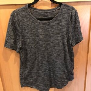 Lululemon t shirt